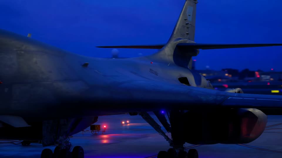 Illustrative B-1 Bomber footage
